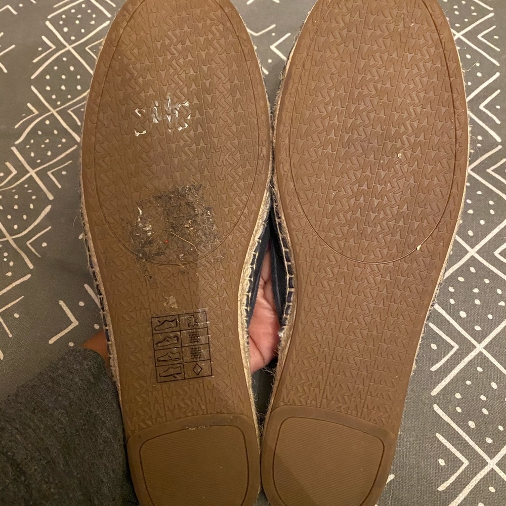 Michael kors shoes - Picture 5 of 7